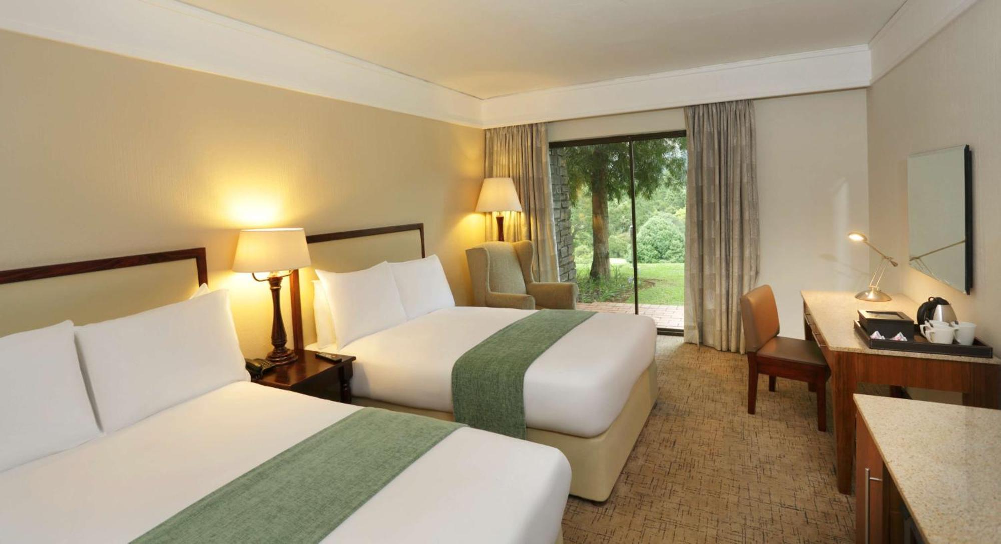 Drakensberg Sun Resort Cathkin Park Eksteriør billede