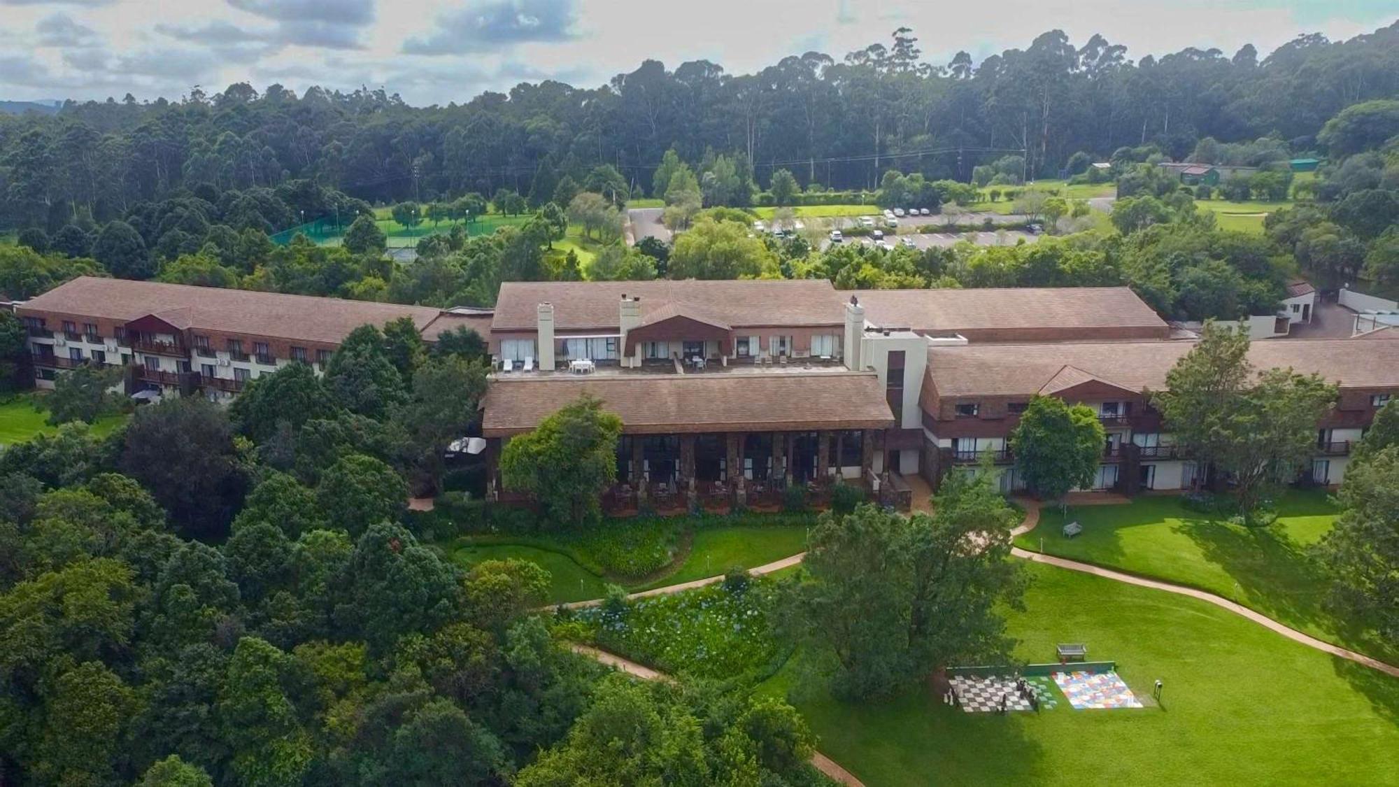 Drakensberg Sun Resort Cathkin Park Eksteriør billede